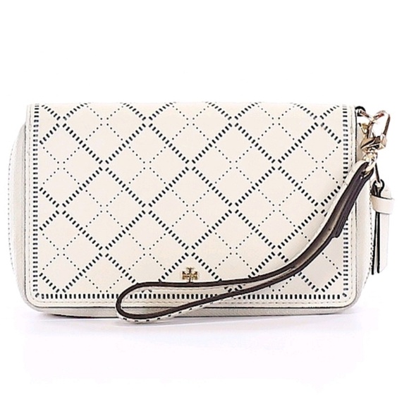 Tory Burch Handbags - Tory Burch Robinson Crosshatch Saffiano Wristlet